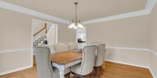 7707 LAKE GLEN Drive Gallery 13