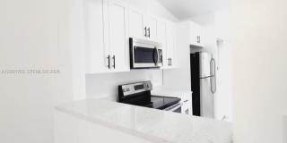 6960 NW 174th Ter Gallery 9