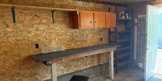 Beautifully updated 3-bedroom 1 bath duplex in Springfield! Gallery 37