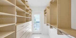 10065 Bay Harbor Ter Gallery 15