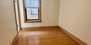 5719 N Kenmore Avenue Gallery 15
