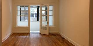 5229 S. Drexel Boulevard Gallery 11