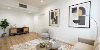 816 1/2 N Mccadden Pl Gallery 1