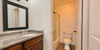 Bright & Spacious Condo Living with Parking! Gallery 10