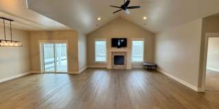 CUSTOM BUILT HOME IN NEWER UPCOMING EAST MEDFORD Gallery 5