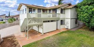 South Kihei 2 Bedroom / 1 Bathroom Unfurnished downstairs unit  - Peekaboo Ocean View Gallery 1