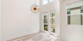 Gorgeous 4 Story Townhome Available in the Highly Desired 17 West Community! Gallery 19