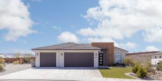 4 bedroom / 2.5 bath / Community Pool and Pickleball Court 4 bedroom / 2.5 bath / Community Pool and Pickleball Court Gallery 1