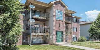 5924 Sutton Place Gallery 1