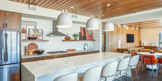 2501 Beacon Hill Gallery 8