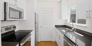 Riva Terra Apartments at Redwood Shores Gallery 26