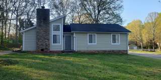 Adorable 3 Bedroom Home in Hemby Bridge! Gallery 1