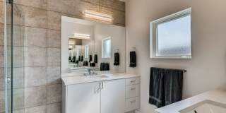 Contemporary Townhome with Rooftop Deck-Flatiron Views Gallery 18