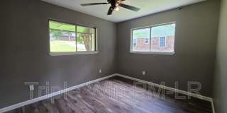 1908 E Lakeview Gallery 23