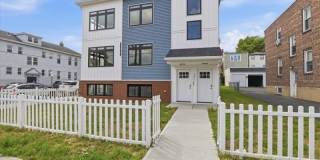 281 Maple St Unit 2 Gallery 1