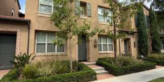 Stonegate 2 Bedroom 2.5 Bath Townhome Gallery 1