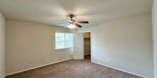 Viewable Now!  Small Pets Accepted! Gallery 40