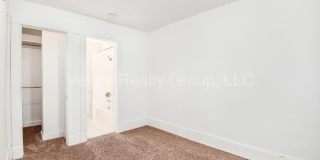 1622 West 38th Avenue - 1 Gallery 19