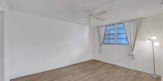 9470 Poinciana Place Gallery 36