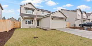 4 bedroom home in desirable neighborhood Gallery 4