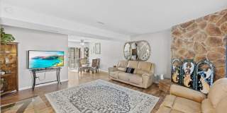 3345 E Lloyd St Gallery 3