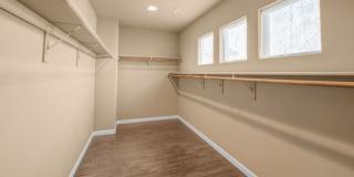 VALUE-PACKED 4 BEDROOM HOME WITH LARGE WALK-IN CLOSETS NEAR UNR Gallery 39