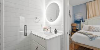 204 Sandstone St Gallery 72