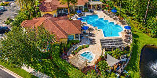Gorgeous  Forest View, Wood Floors  1/1 condo for RENT @The Crest close to UCF. Gallery 17
