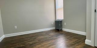 Gorgeous 3-Bedroom Townhome in Juniata! Available NOW! Gallery 19