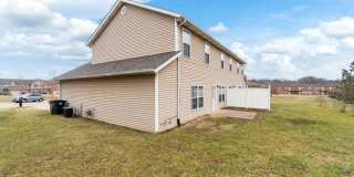 Spacious Duplex in Cape Gallery 27