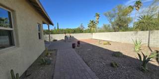 9035 East Calle Kuehn Gallery 34