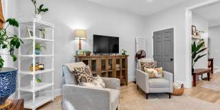 80 Hanford Street Gallery 11