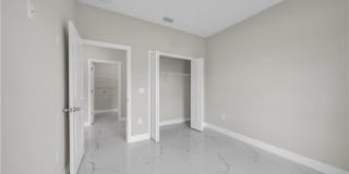 543 McArthur Boulevard Gallery 7