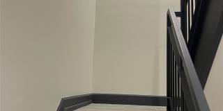 518 Thatford Avenue Gallery 11