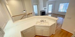 2 Bedroom 2 Bath Condo with attached garage! Gallery 11