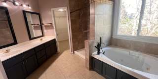 Spacious 4BR House in Lawrenceville Gallery 20