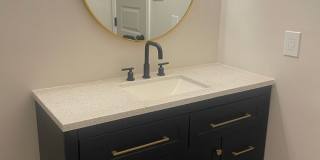 Knoxville 37918 - 2 bedroom, 2.5 bath Townhome - Contact Lisa Vineyard & Shannon Russell (865) 216-9334 Gallery 31