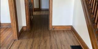 2 bedroom close to Miami Valley Hospital and UD with Detached garage! Gallery 11