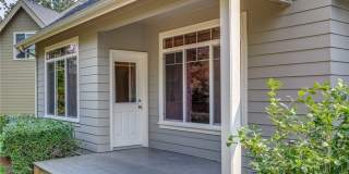 Park-Like Setting, 3+ Bedrooms, Great location - Kona Ct Gallery 24