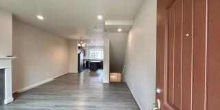Stunning 2 Bed, 2.5 Bath Craftsman Townhome with Community Amenities! Gallery 6