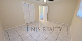 Newly renovated 3/1/1 NEW flooring, NEW paint, updated kitchen & bath, fenced yard.. a MUST SEE!! Gallery 13