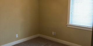 MUST SEE! Beautiful 4 Bedroom/3 Bathroom Home--Near BYU and Peaks Ice Arena Gallery 27