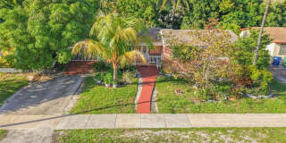 1041 NW 196th Ter Gallery 3