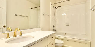 Beautiful & Private Millcreek Townhome! Beautiful & Private Millcreek Townhome! Gallery 17
