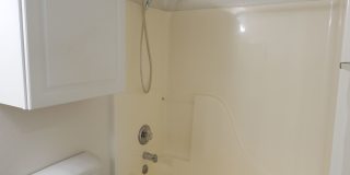 5 bedroom 3 bath Gallery 10