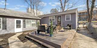 Newly Renovated Home - Steps Away from KU Med Gallery 1