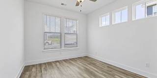 Artisan Living Mills River Gallery 22