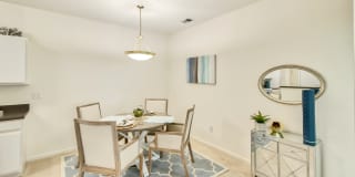 Marley Manor Luxury Apartment Homes Gallery 31