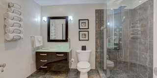 500 Uno Lago Drive Gallery 17