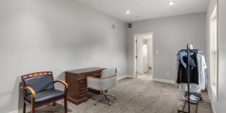 2904 STURDEVANDT PLACE Gallery 28